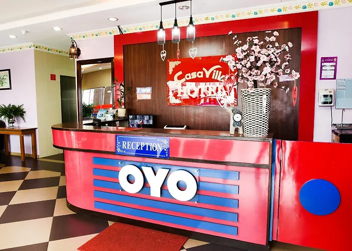 Super Oyo 89363 Casavilla Hotel