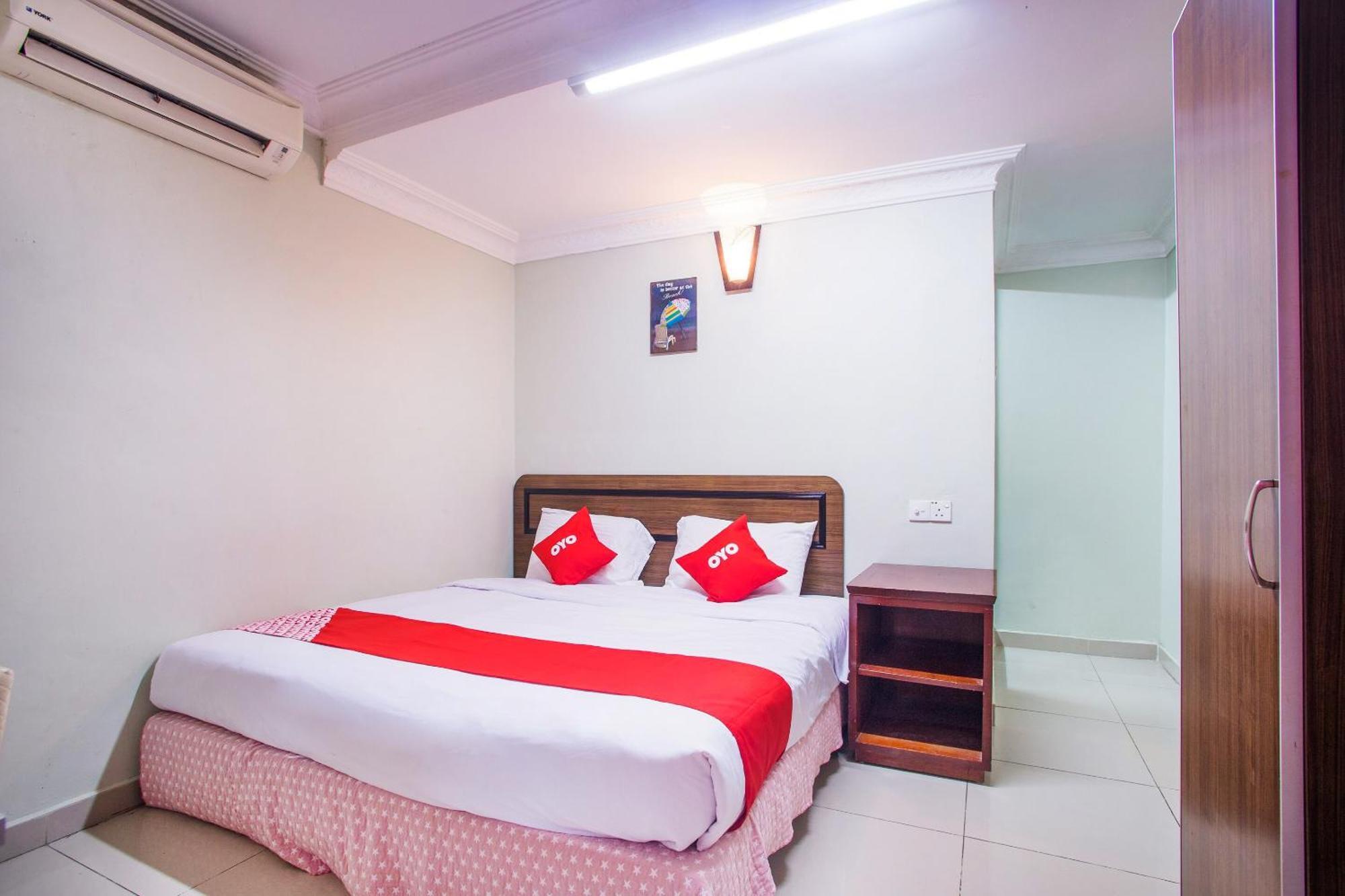 Hotel Super Oyo 89363 Casavilla 2*